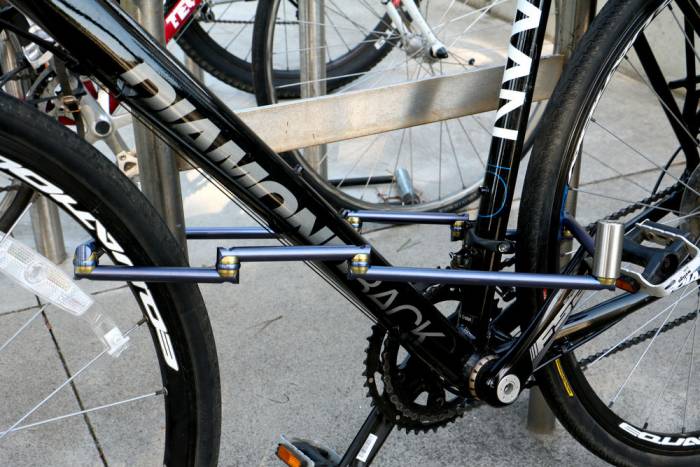 New Bike Security: Folding ‘Altor’ Titanium Lock
