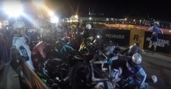 Massive Wreck At Major Fixed Gear Bike Race