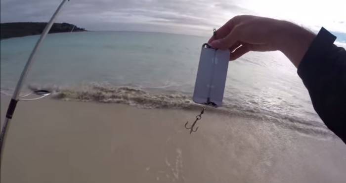 Siri, Catch A Fish: Old iPhone Works As Fishing Lure