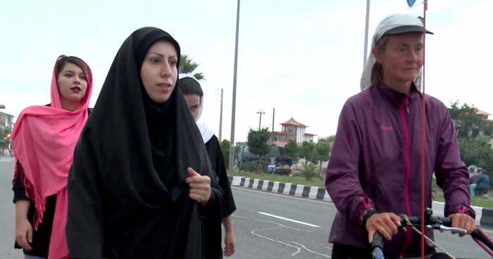 Woman Runs, Alone, 1,144 Miles Across Iran
