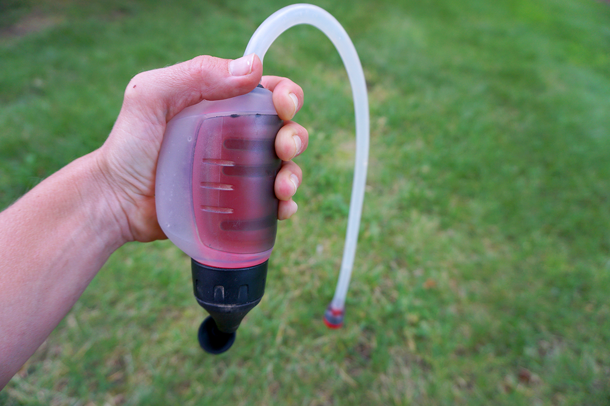 First Look MSR Trailshot Microfilter Gives Fast, Filtered Water
