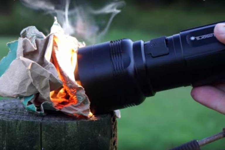 'Lightsaber' Flashlight Starts Fire, Cooks Eggs GearJunkie