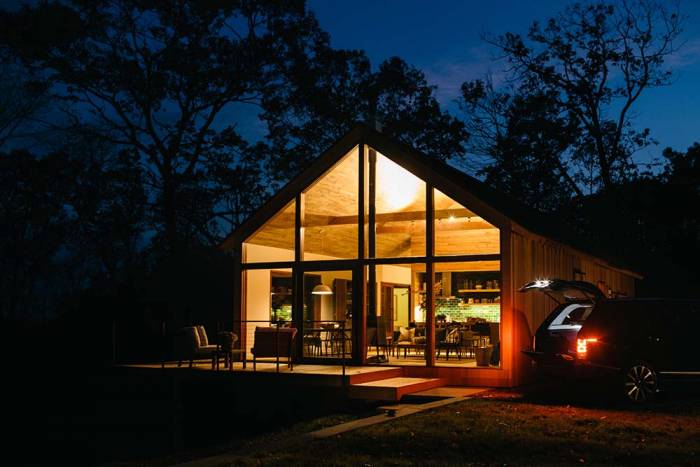 hudson woods night angle