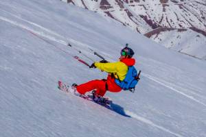 Man Claims Record Snowkiting Up Mount Saint Helens