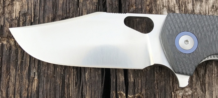 Italian Knife Giant Mouse GM2 Review