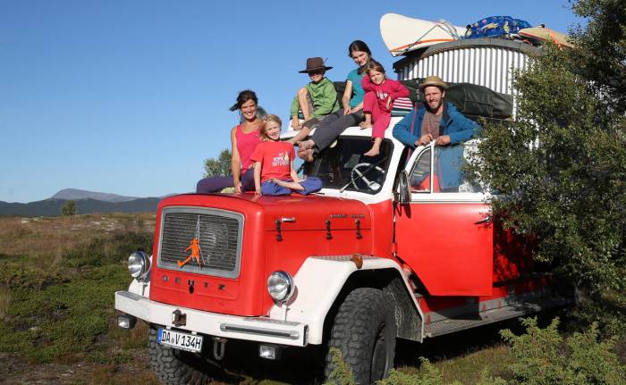 Jana & Jens Steingässer with kids in Dovrefjell