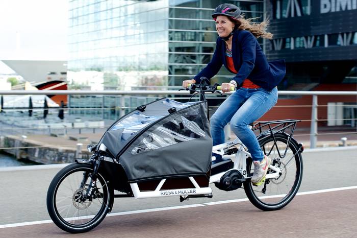 Riese & Müller minivan e bike