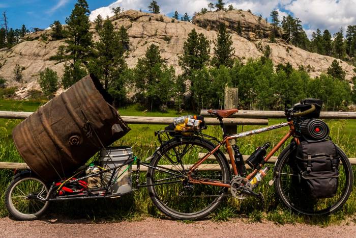 Packing It Out Trash Hauling Bike Rig
