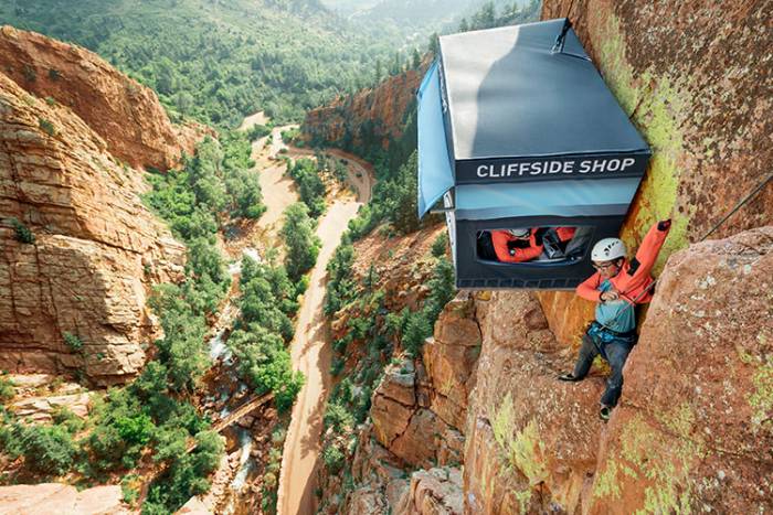 37.5 cliffside shop visitor