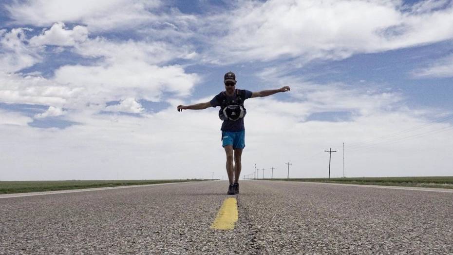 Red vs. Blue: Running Across a Divided America Rickey Gates Transamerica