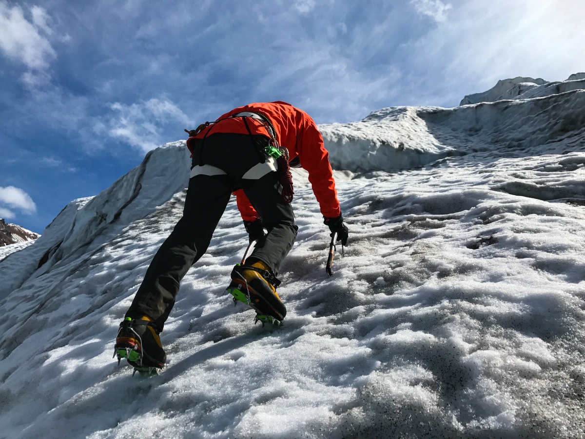 First Look Black Diamond's Ultralight 'Vision' Climbing Harness