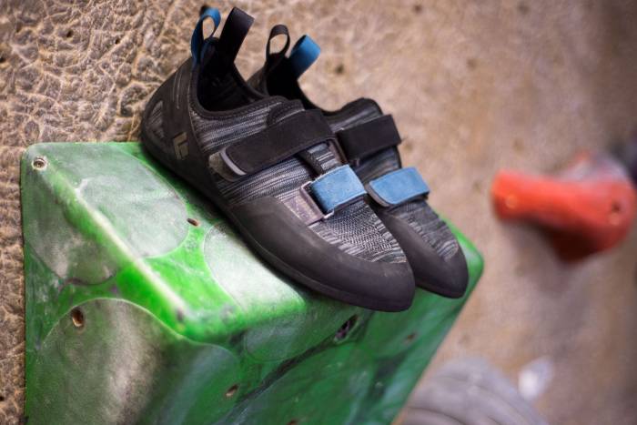 black-diamond-momentum-shoe