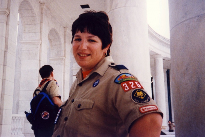 boy scouts to allow girl scouts