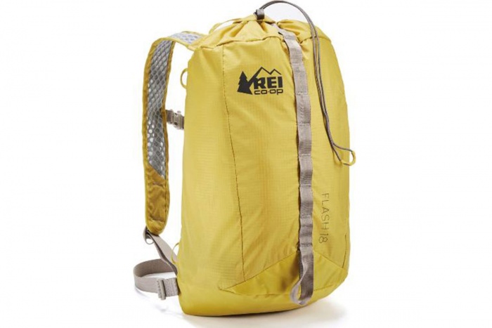 REI Co-op Flash 18 Pack