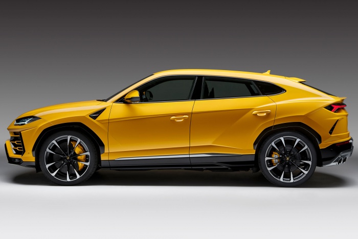 lamborghini urus super suv