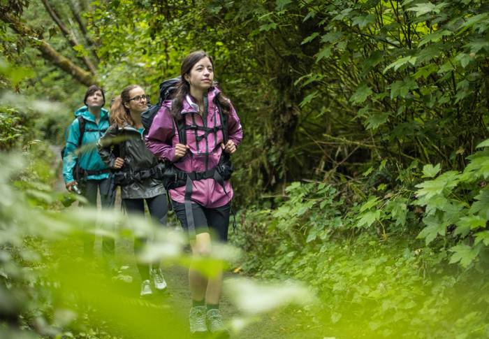 Columbia -Offline Video with She Explores - 3 women hiking