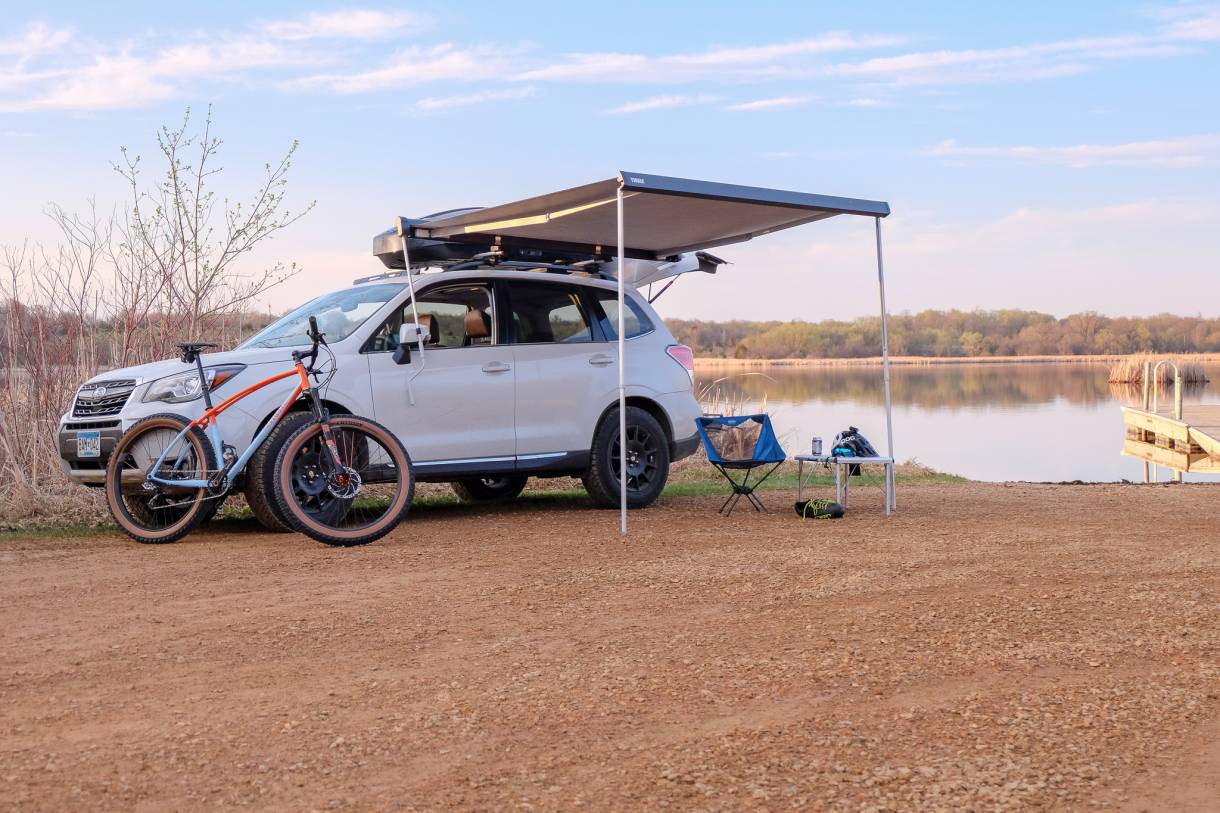Roadside Relief Thule Awning Deploys Quick Shade GearJunkie