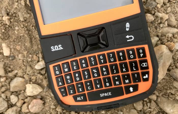 SPOT X Satellite Messenger keyboard