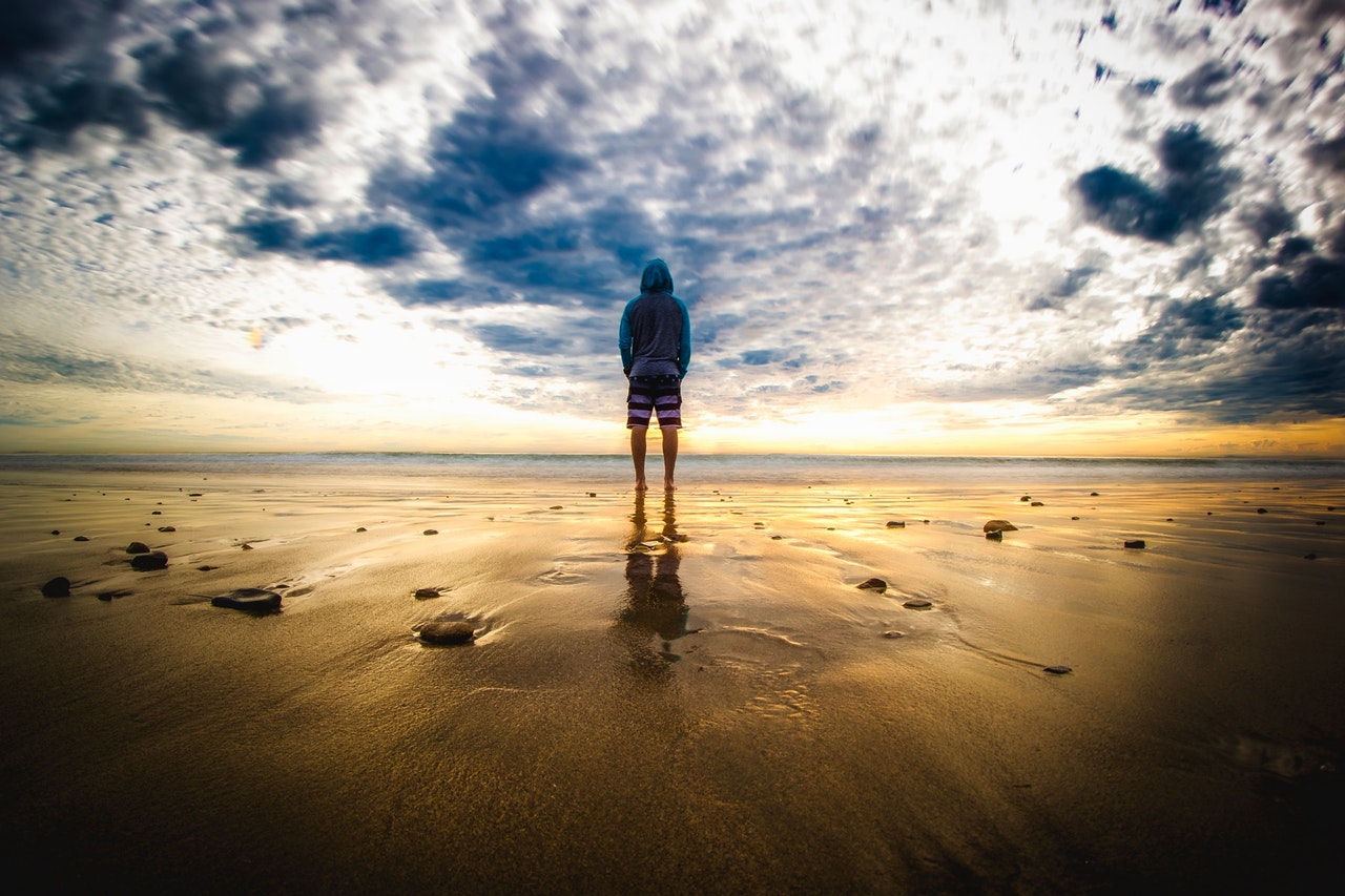 5 REI Deals to Kick Off Summer at the Beach beach