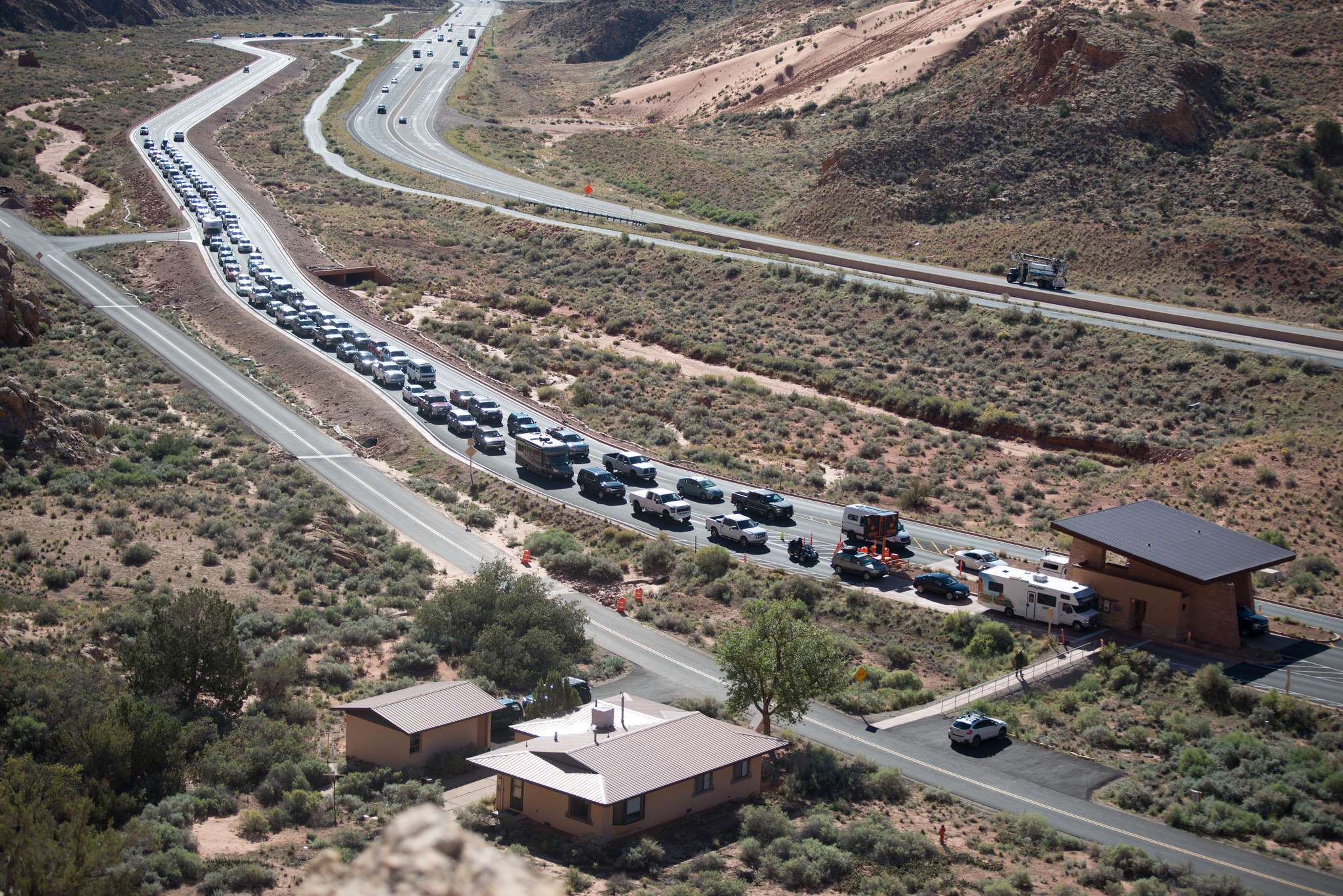 traffic congestion at arches national park traffic congestion at arches national park