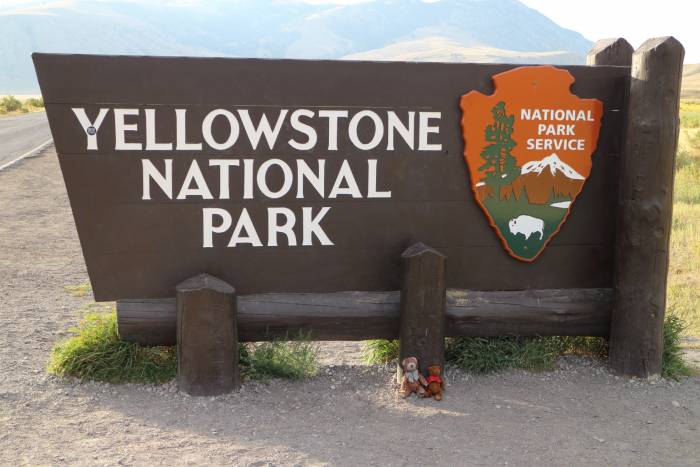 Yellowstone sign