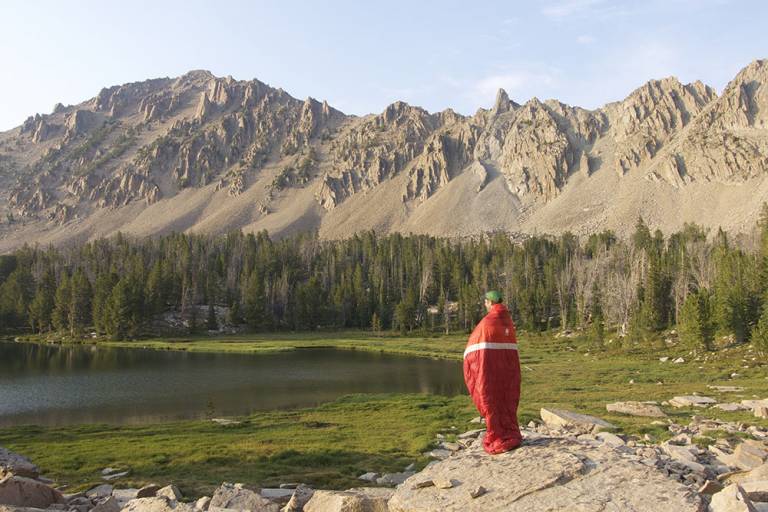 Tested Sierra Designs Backcountry Quilt With ‘Hideaway Hood’ GearJunkie