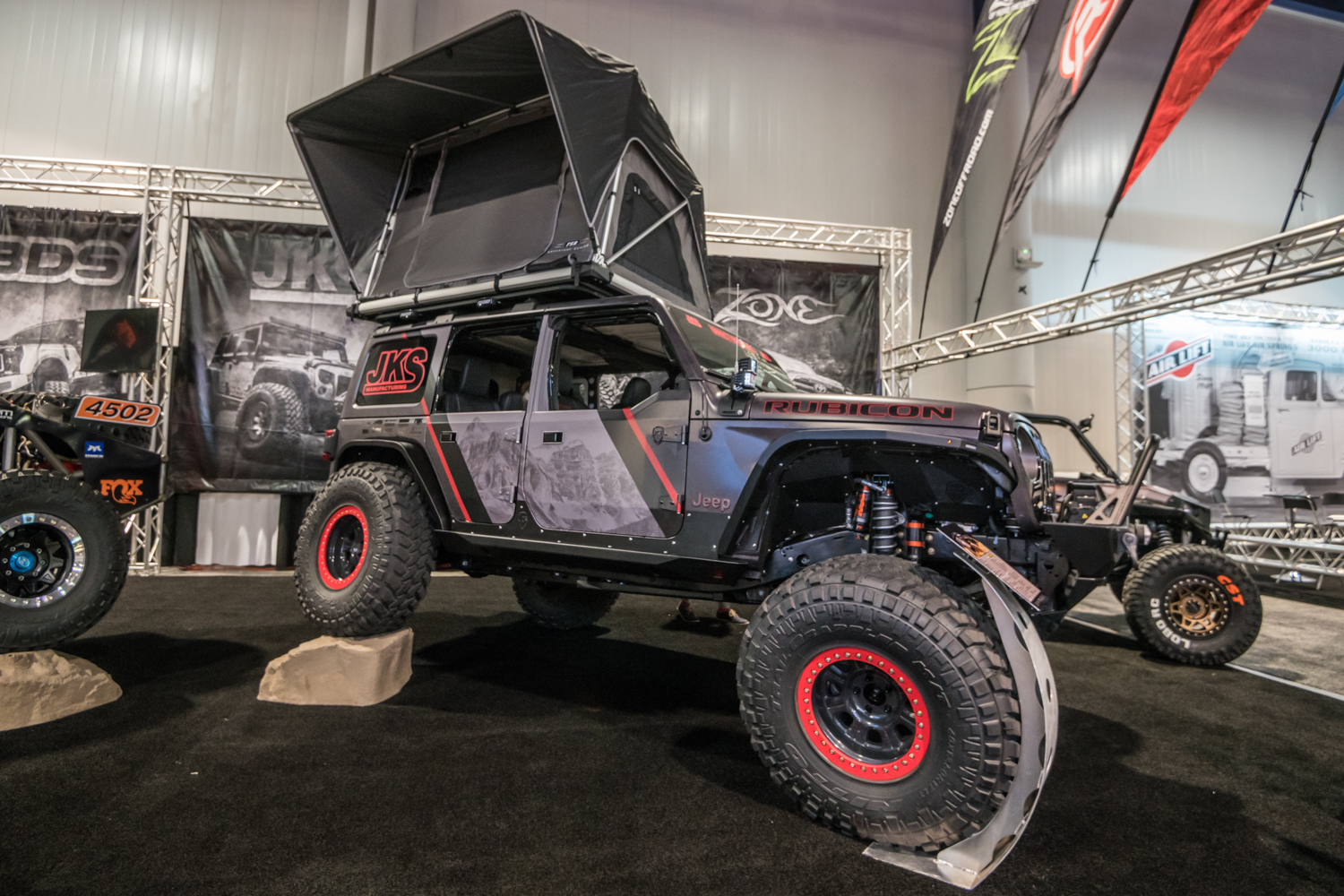 jeep wrangler camping setup