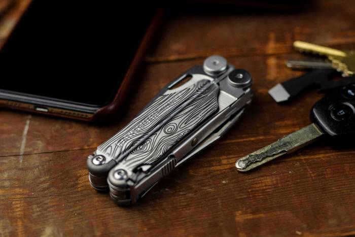 Leatherman Custom Wave