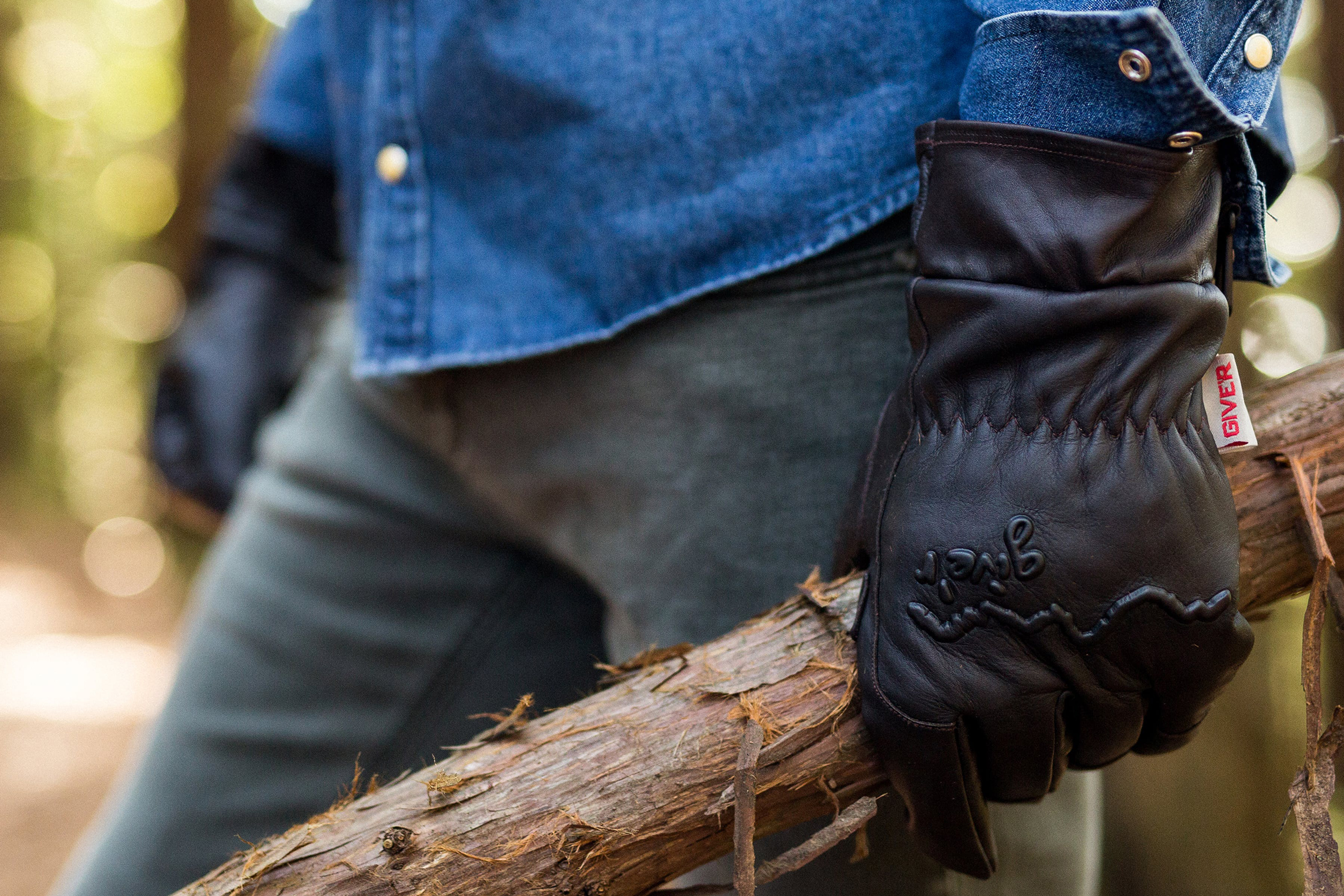 giver gloves waxed leather: giver gloves