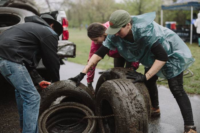 united by blue 2019 waterway cleanup tour