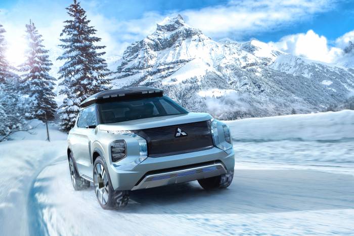 Mitsubishi Engleberg Tourer concept hybrid SUV winter driving mountains