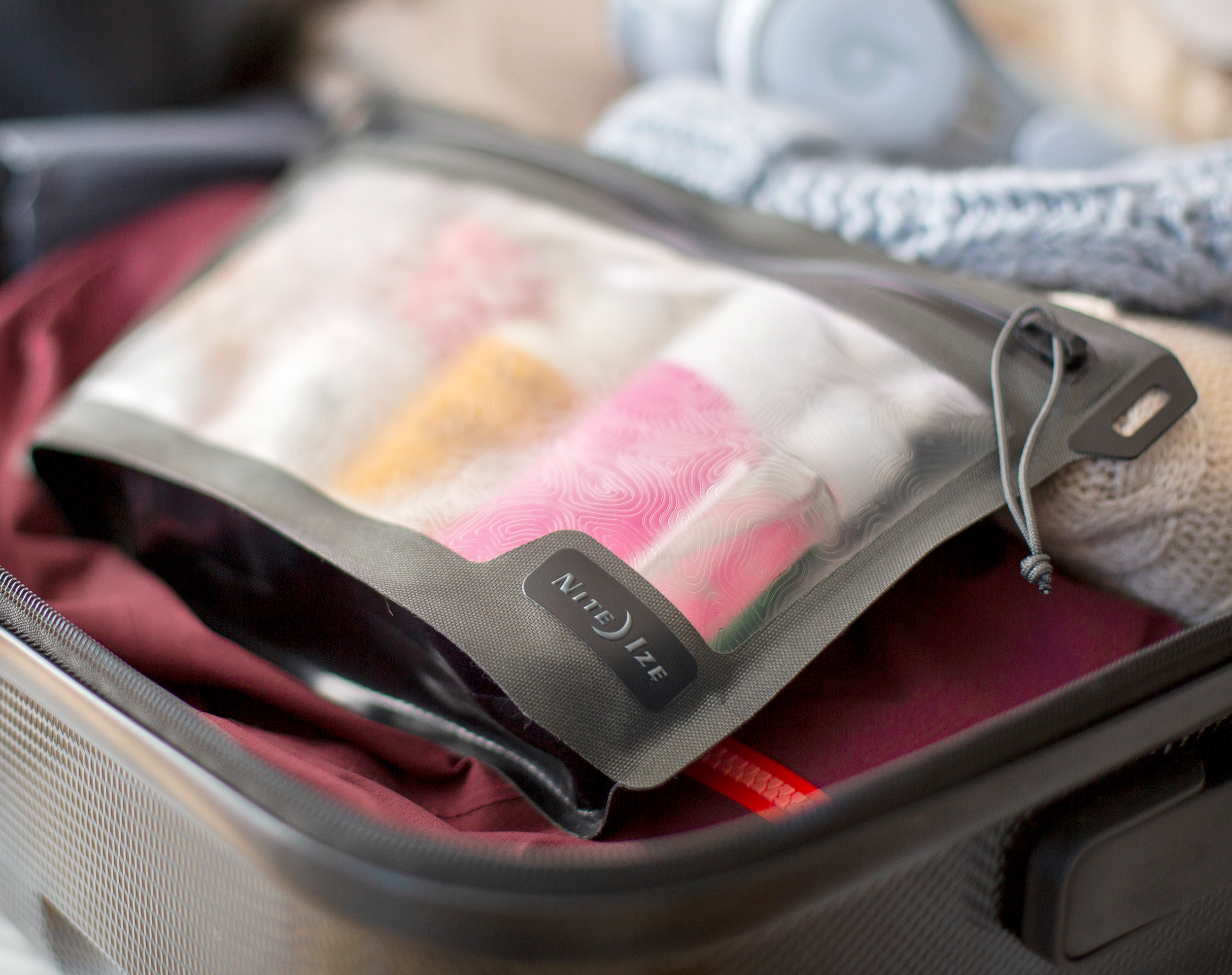 Nite Ize RunOff Waterproof 3-1-1 Pouch Nite Ize RunOff Waterproof 3-1-1 Pouch