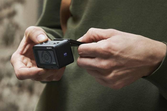 Sony Launches Action Cam With 180-Degree-Tilting LCD Screen: RX0 II