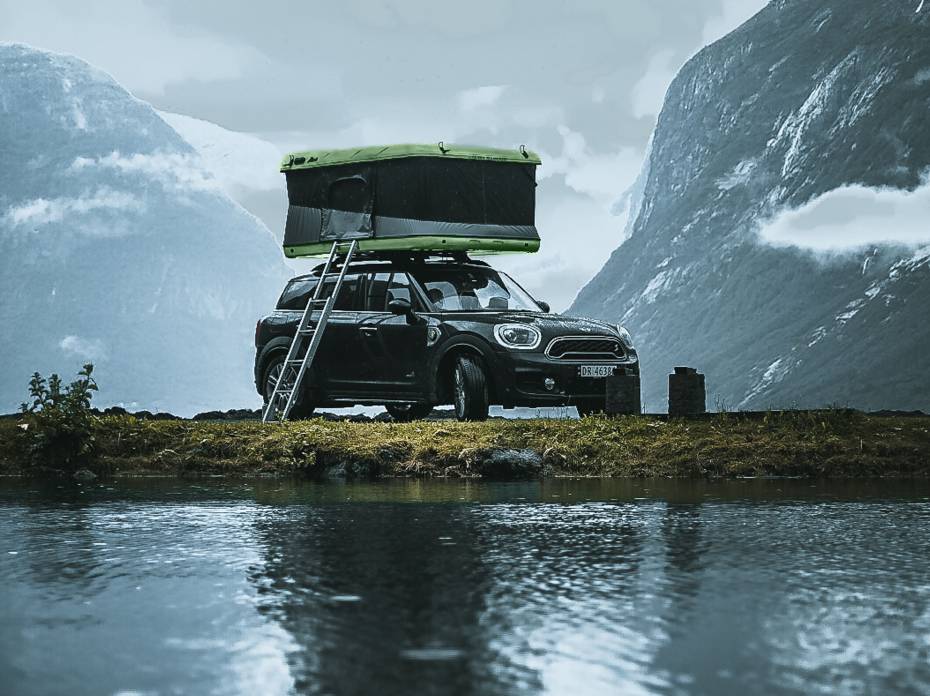 The Rooftop Tent Revolution Gets a Splash of Color The Rooftop Tent Revolution Gets a Splash of Color