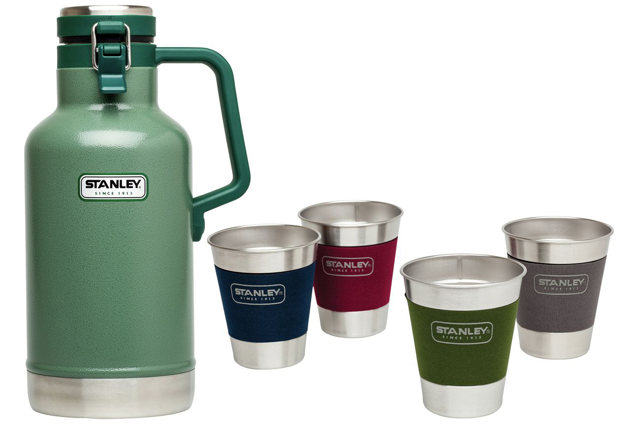 Stanley 64oz Vacuum Growler and stainless steel cups Stanley 64oz Vacuum Growler and stainless steel cups