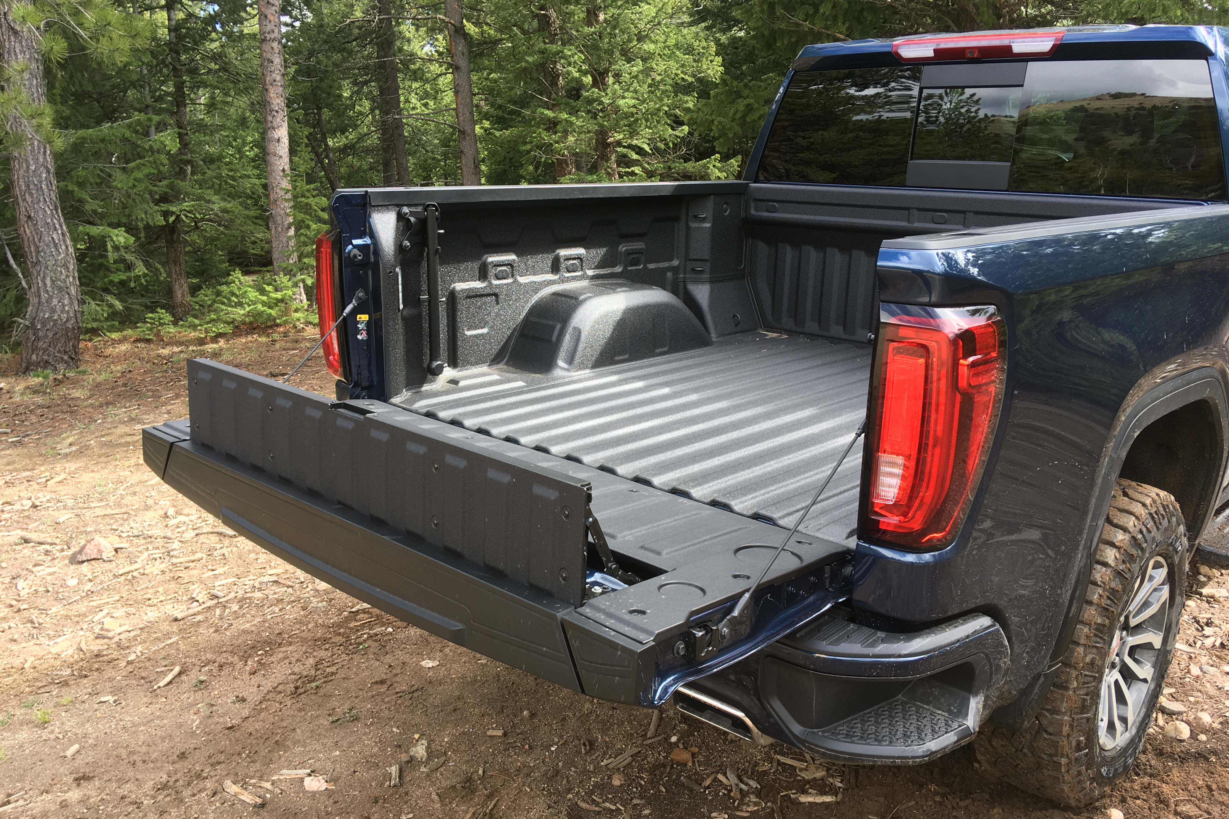 GMC Multipro tailgate review GMC Multipro tailgate review