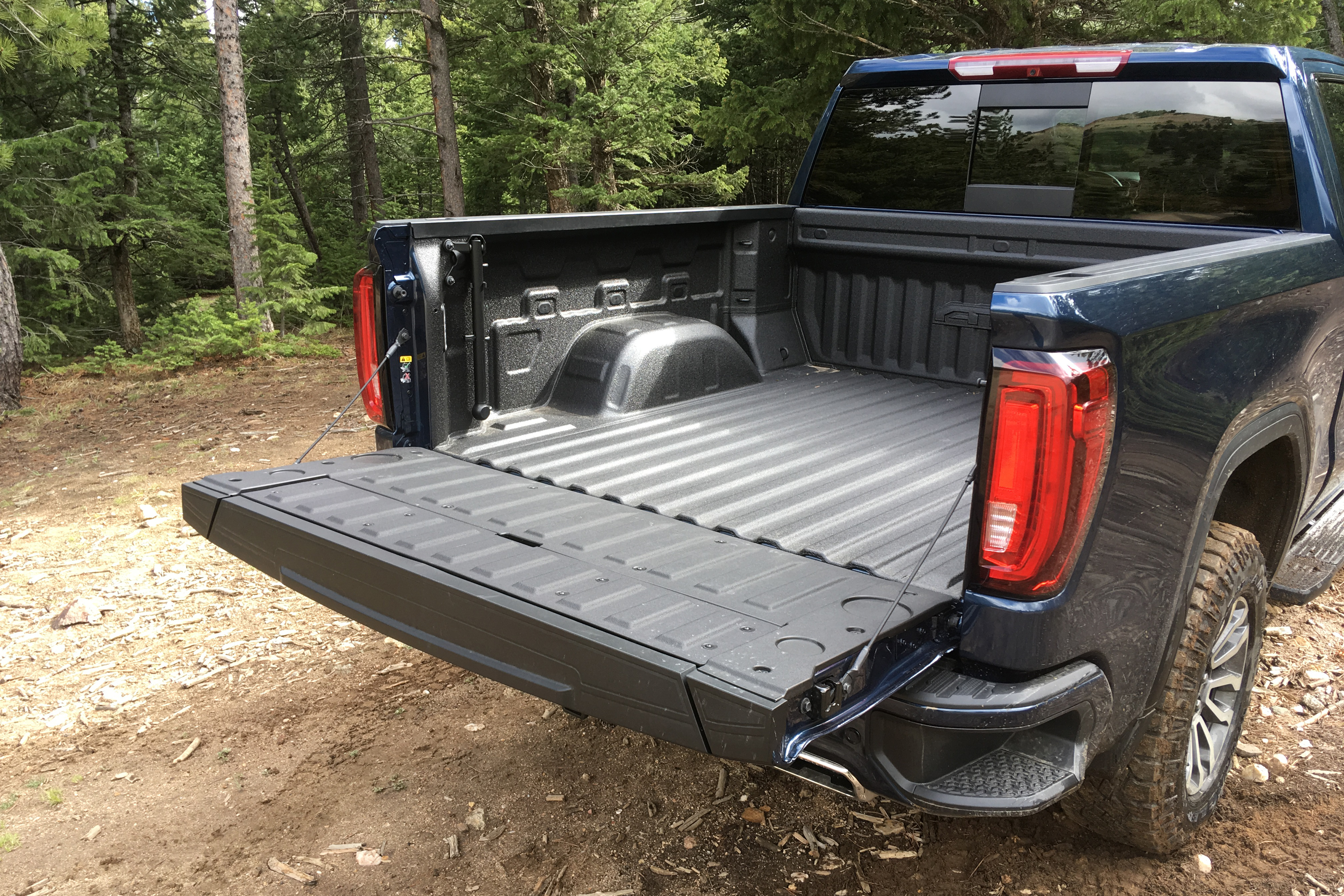 GMC Multipro tailgate review GMC Multipro tailgate review