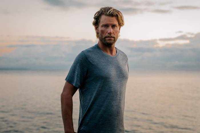 700,000 Stray Microfibers From One Wash? Icebreaker ‘Tees for Good’ Break the Cycle