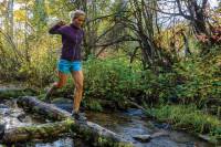 Store Stio Runner In Woods Over Steam