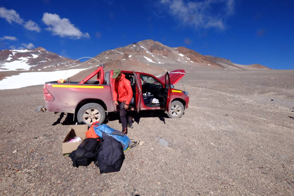 satellite phone emergency use satellite phone use