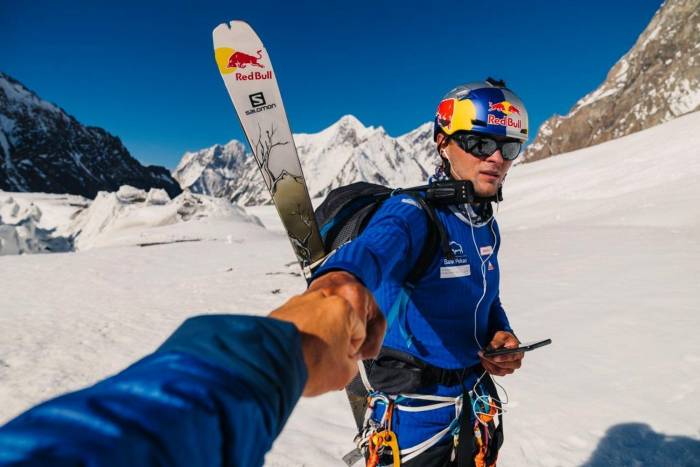 Polish Man Plans to Ski Everest Without Supplemental O2