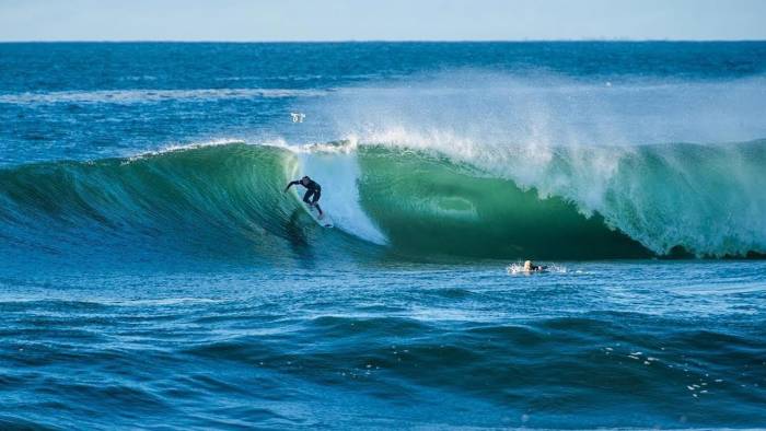 Ben Gravy Surfs all 50 states