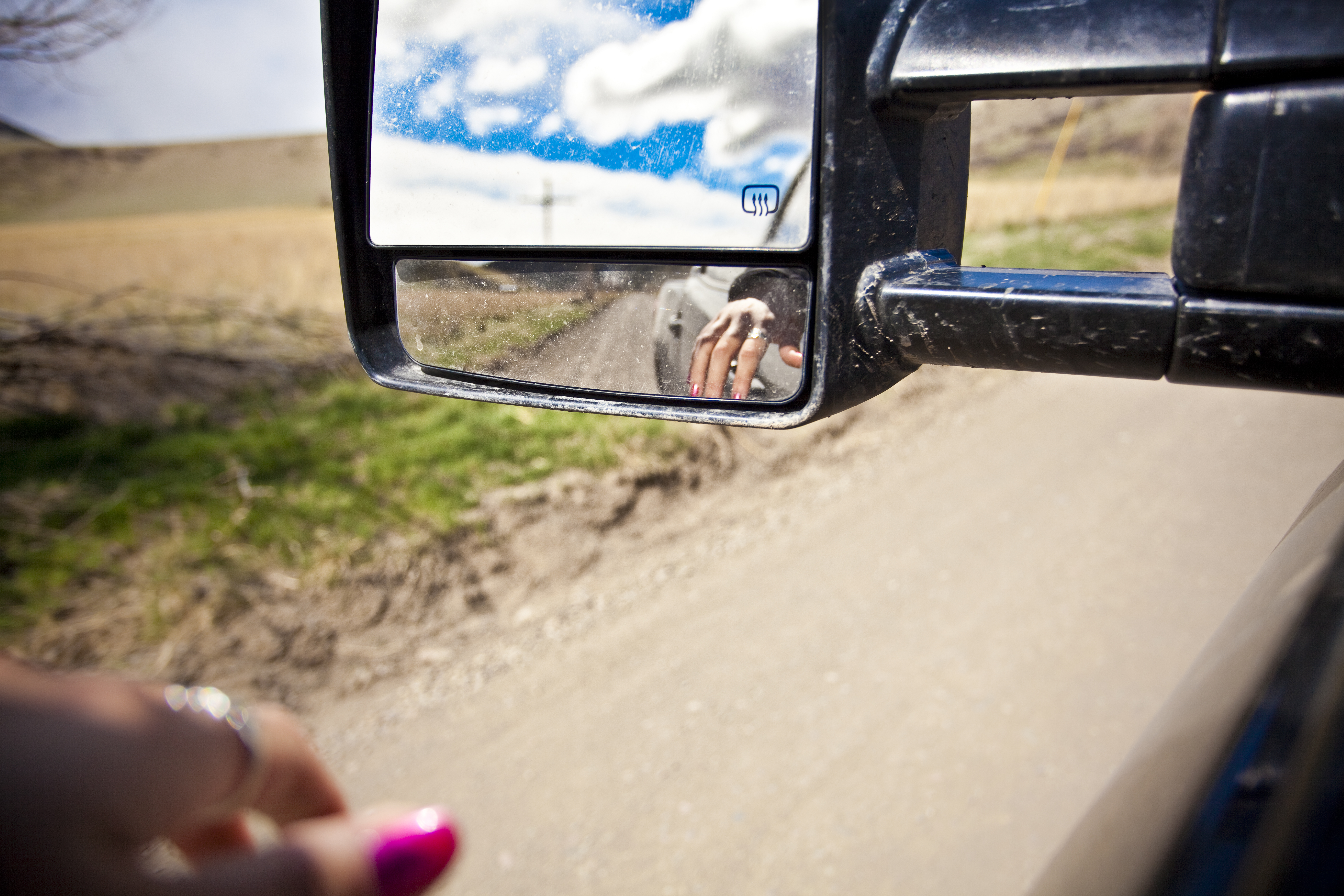 Nails_on_the_Road Nails_on_the_Road