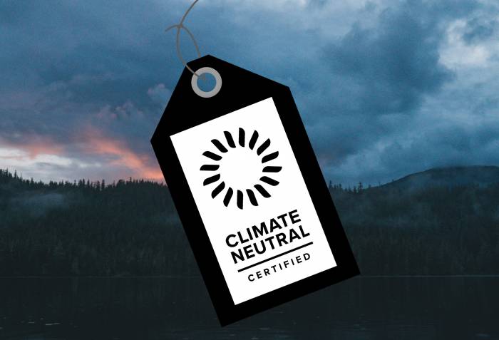 climate neutral black and white hangtag