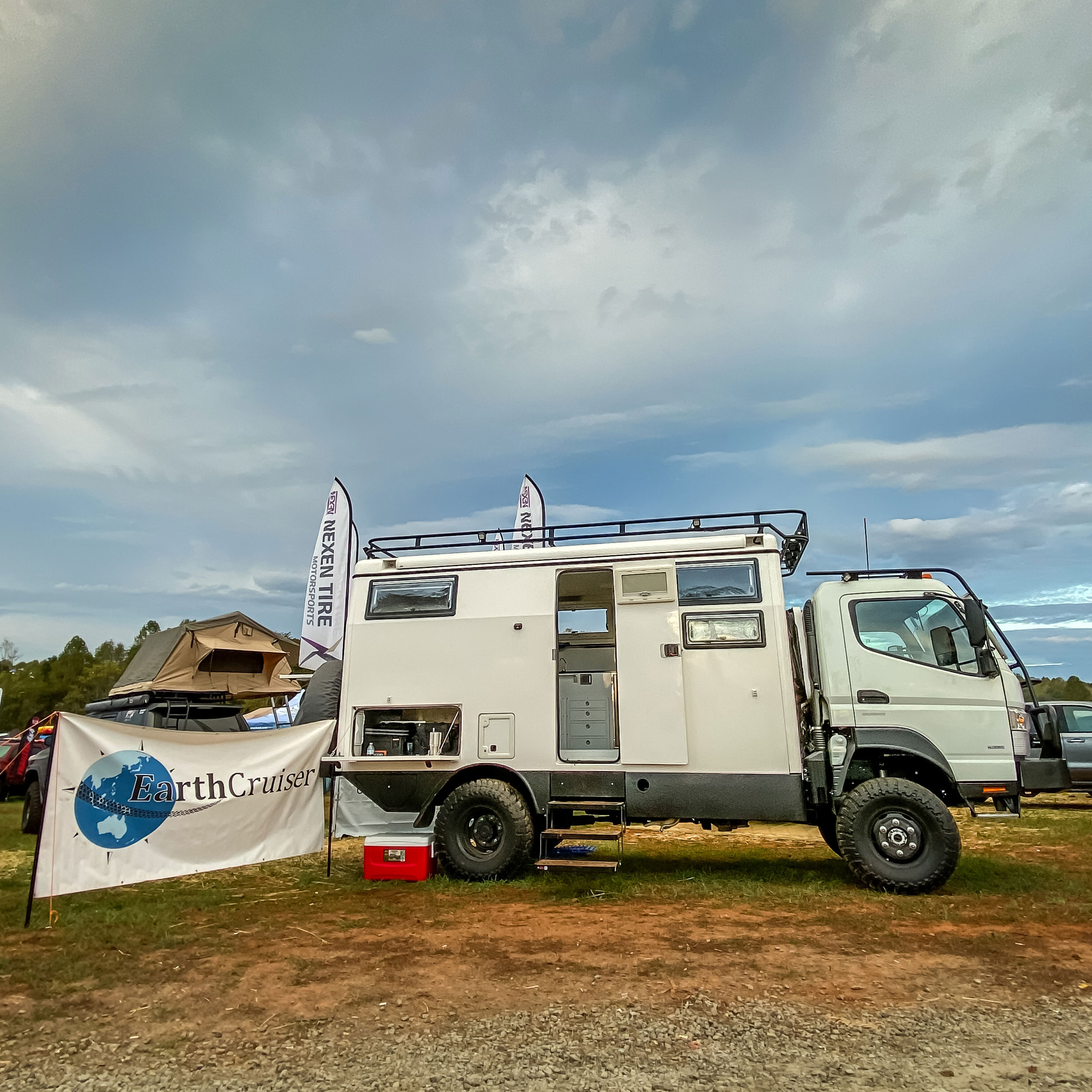 Zombie Apocalypse EarthCruiser