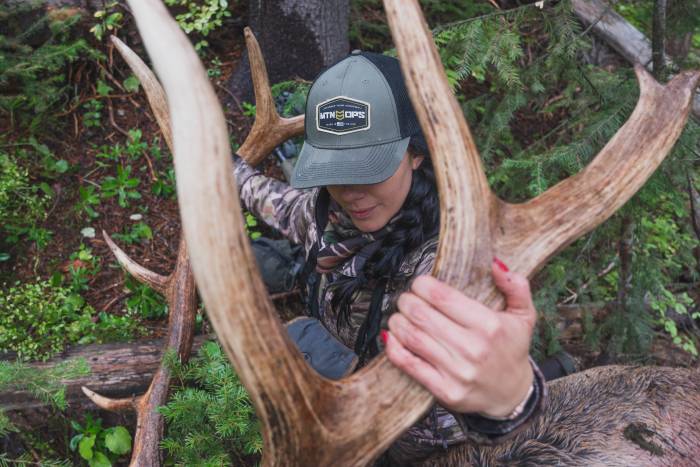 5 Sportswomen Changing the Face of Hunting