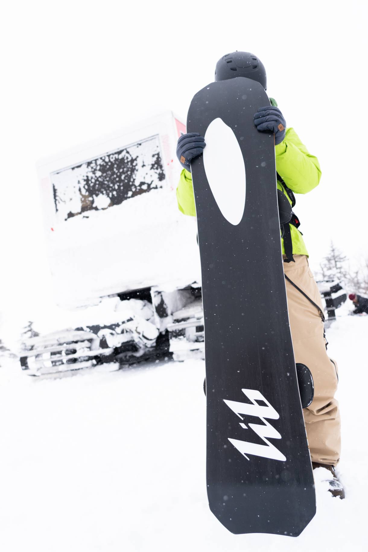 Lib Tech Orca 2020 Review A Top Snowboard for Soft Snow GearJunkie