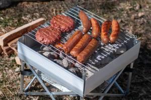 Char the Meat, Not the Earth: Tiny ‘Trailblazer’ Fire Pit Review