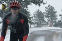 Mountain Race: Cyclist and Runner Reveal Who's Faster Mountain Race: Cyclist and Runner Reveal Who's Faster