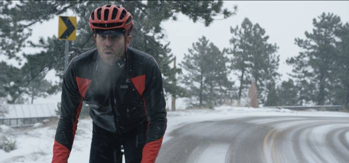 Mountain Race: Cyclist and Runner Reveal Who’s Faster